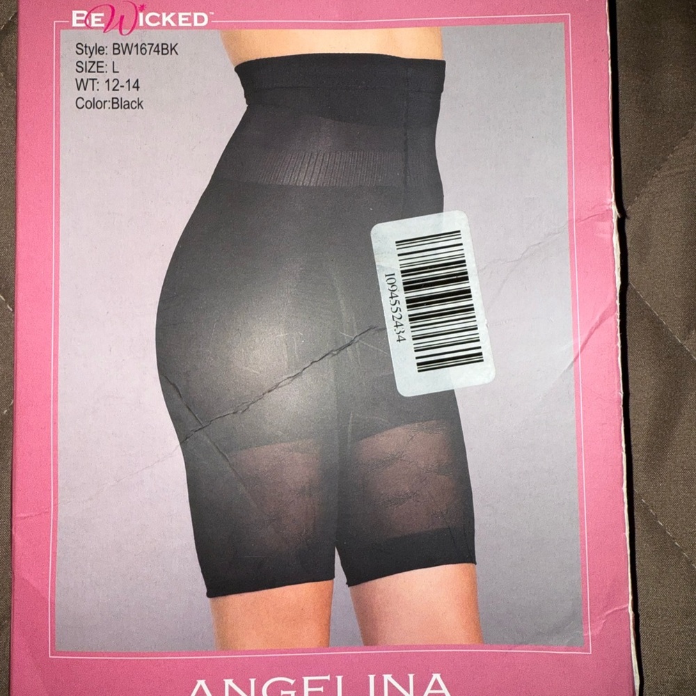 Women’s body shaper